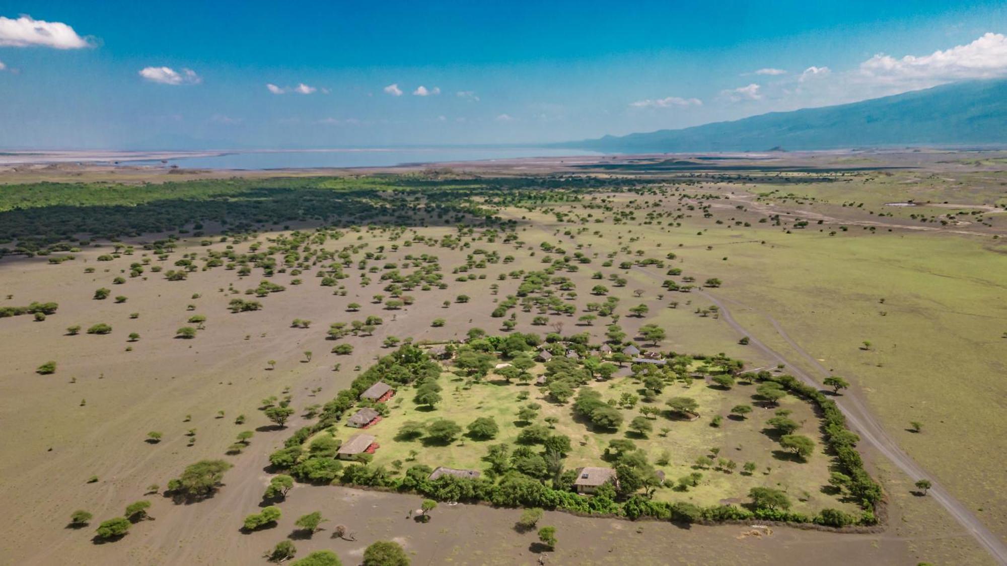 Lake Natron Maasai Giraffe Eco Lodge And Camping Mtowabaga Екстер'єр фото