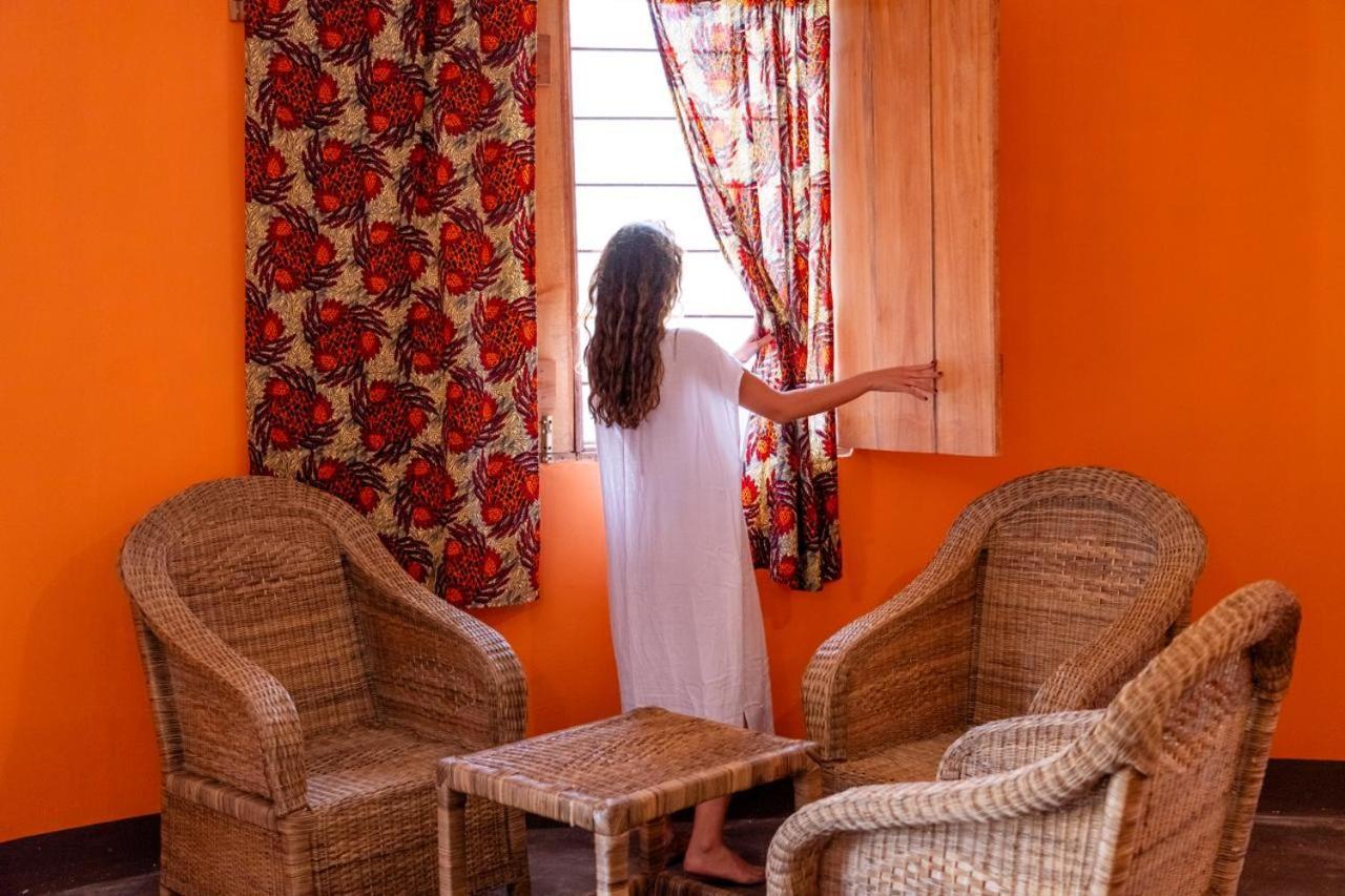 Lake Natron Maasai Giraffe Eco Lodge And Camping Mtowabaga Екстер'єр фото
